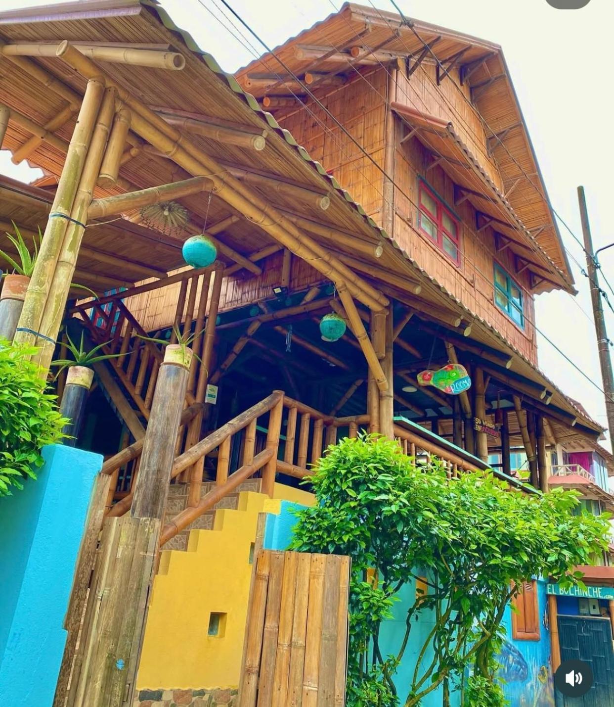 El Bochinche Hotel Mompiche Exterior foto