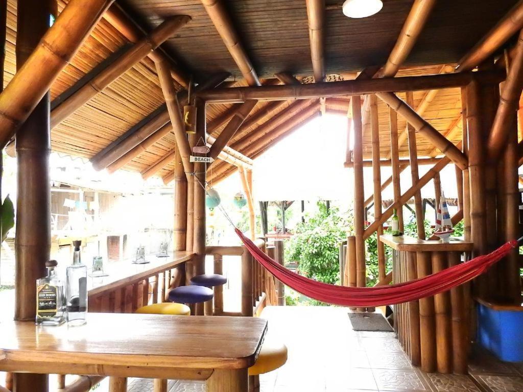 El Bochinche Hotel Mompiche Exterior foto