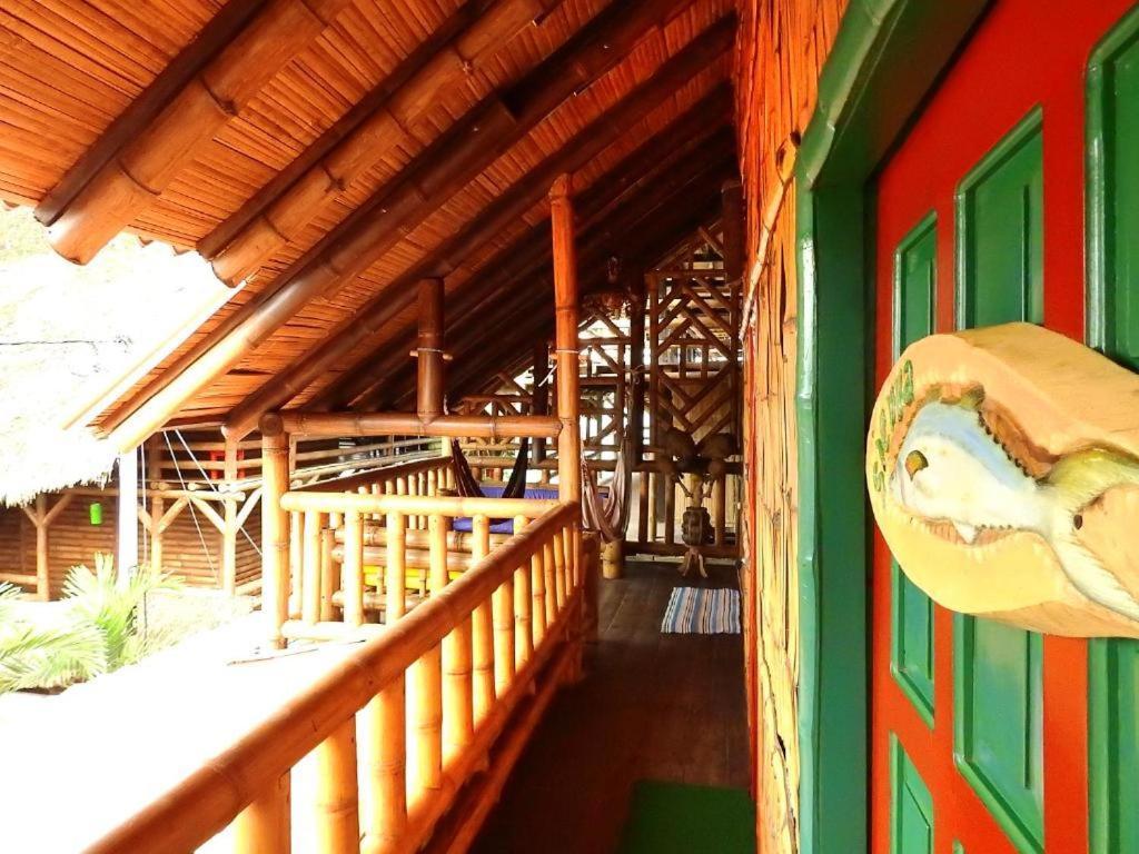 El Bochinche Hotel Mompiche Exterior foto